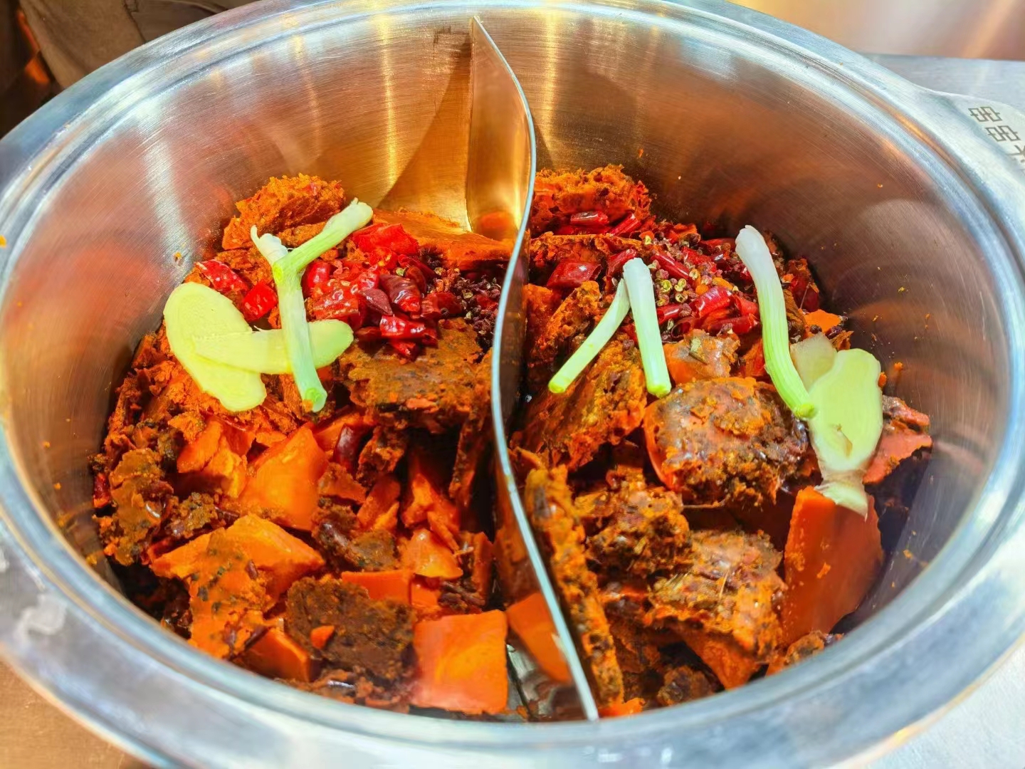 石家莊的成都火鍋底料廠家批發地址，開店商用底料怎么聯系(圖1)